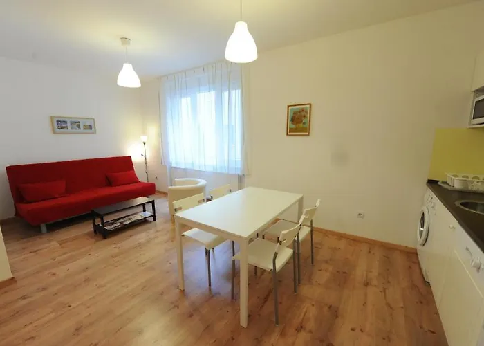 Toldi Apartments Pecs
